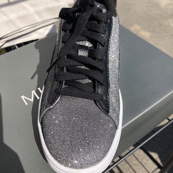 PUMA Glitz Fashion Sneakers - Picture 2 of 2